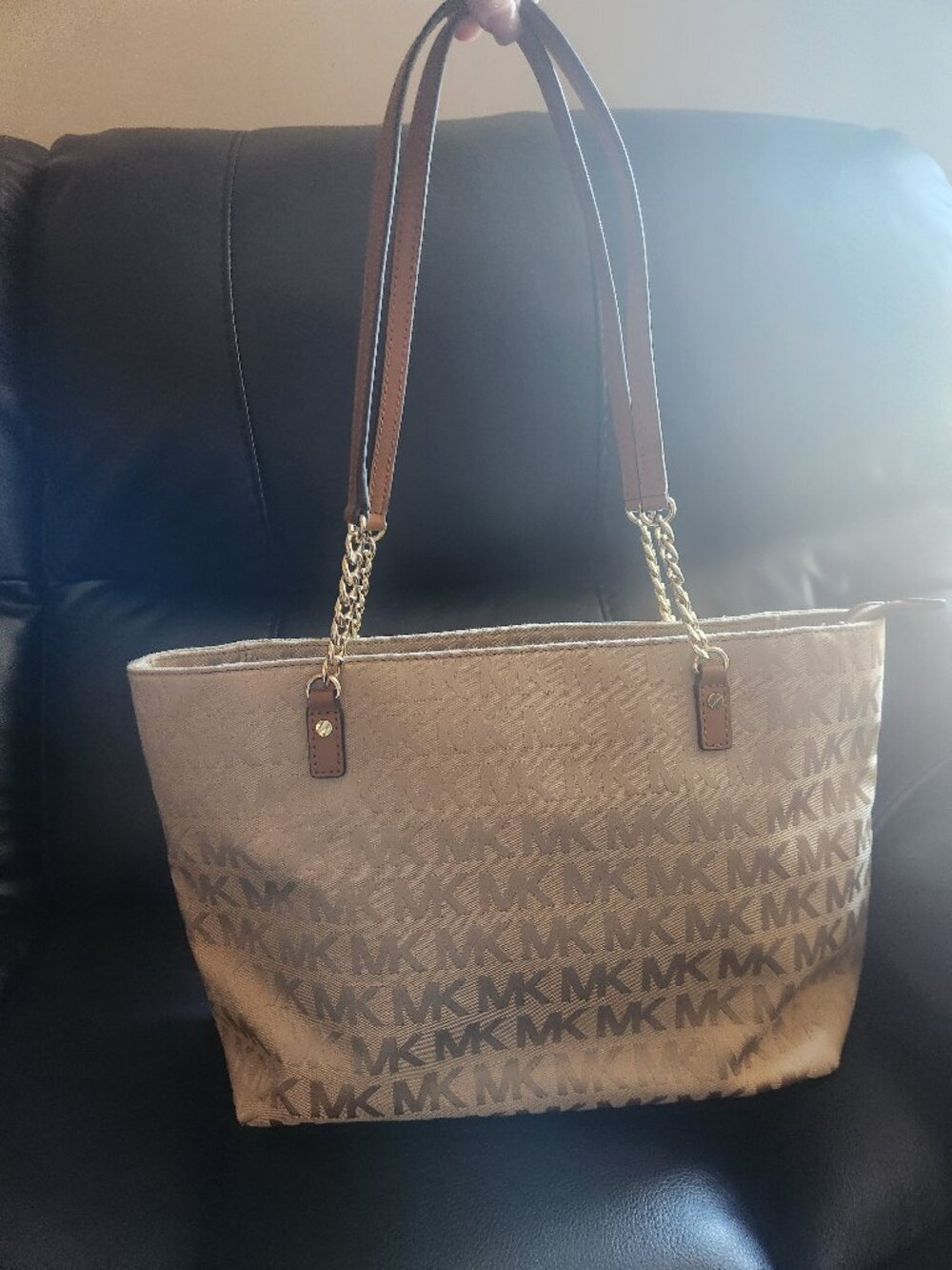 Michael Kors MK Signature Tote Bag